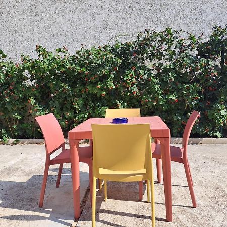 Appartement Avec Exterieur Et Parking Gratuit Perpignan Buitenkant foto