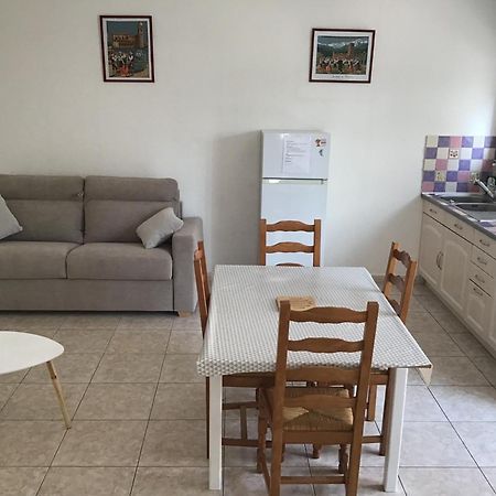 Appartement Avec Exterieur Et Parking Gratuit Perpignan Buitenkant foto
